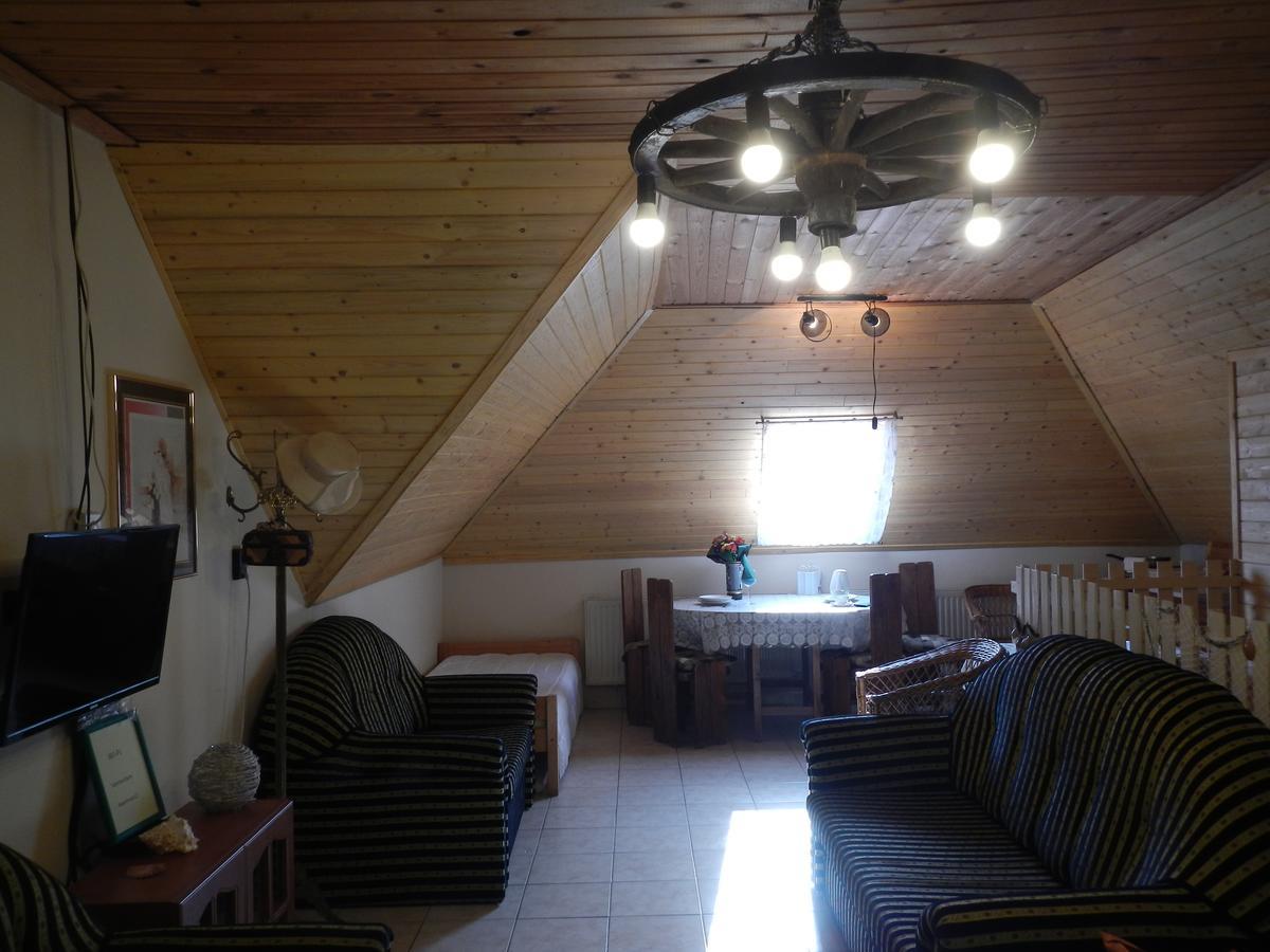 Balatonalmádi Vakacio Apartman מראה חיצוני תמונה