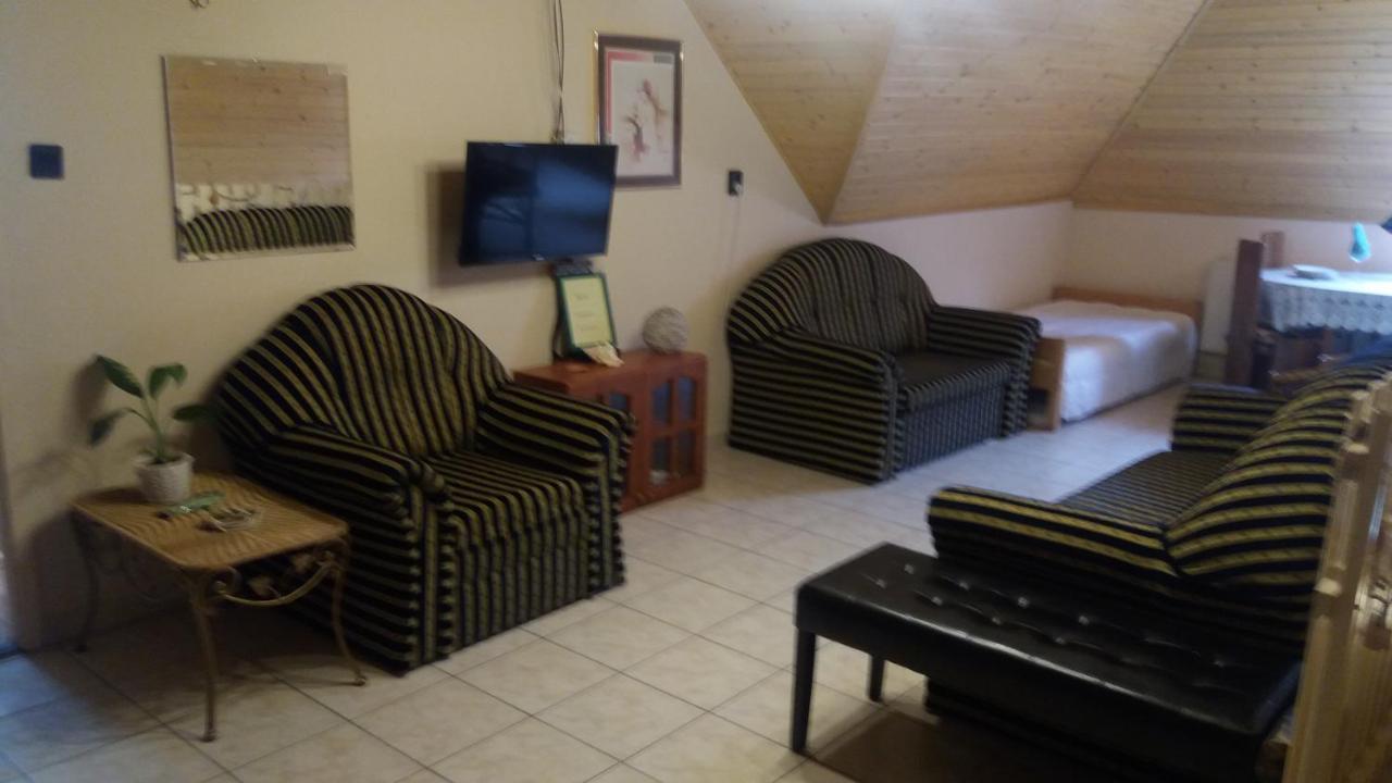 Balatonalmádi Vakacio Apartman מראה חיצוני תמונה